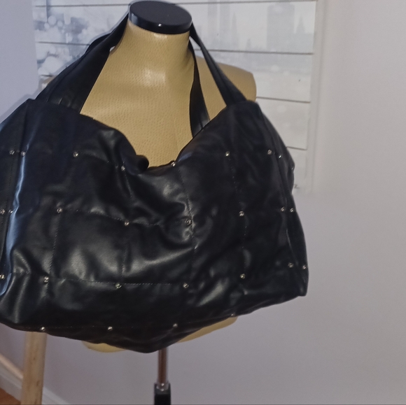 ZARA XLarge Studded Maxi Bucket Bag NWOT Never used! - Picture 4 of 5